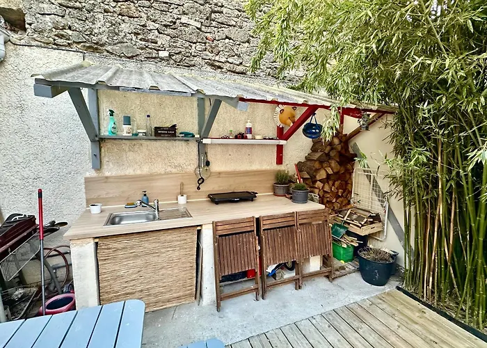 La Taurelle, Maison T3 Climatisee Avec Terrasse Au Coeur De Gallargues-Le-Montueux
