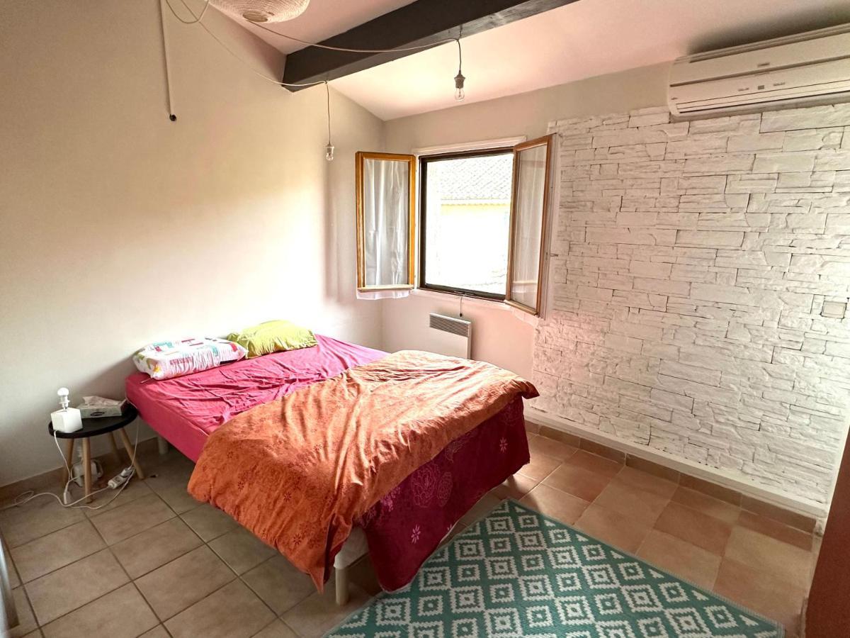 La Taurelle, Maison T3 Climatisee Avec Terrasse Au Coeur De Casa de Férias *